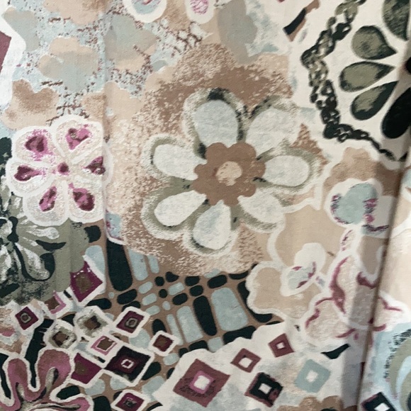 Erika top abstract floral painterly print button down sleeveless top 3X - Picture 17 of 17